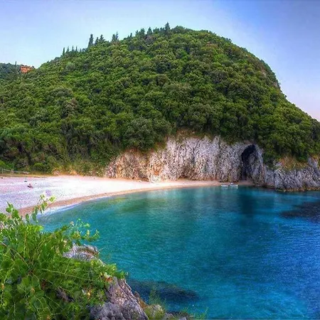 Di Pietra Villa