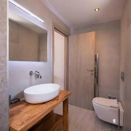 Apartament Di Pietra Liapades